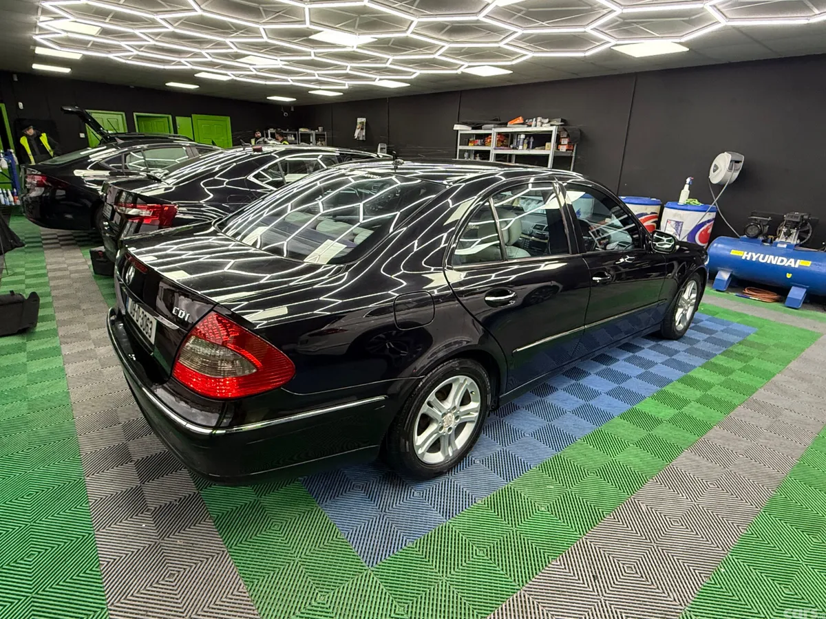 Mercedes-Benz E-Class Saloon, Diesel, 2009, Black