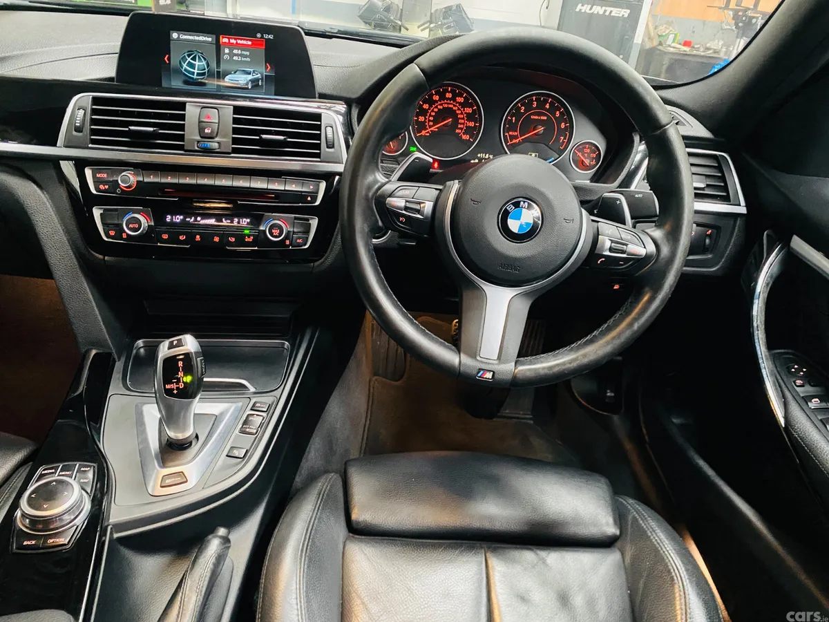 BMW 3-Series Saloon, Petrol Plug-in Hybrid, 2018, Black
