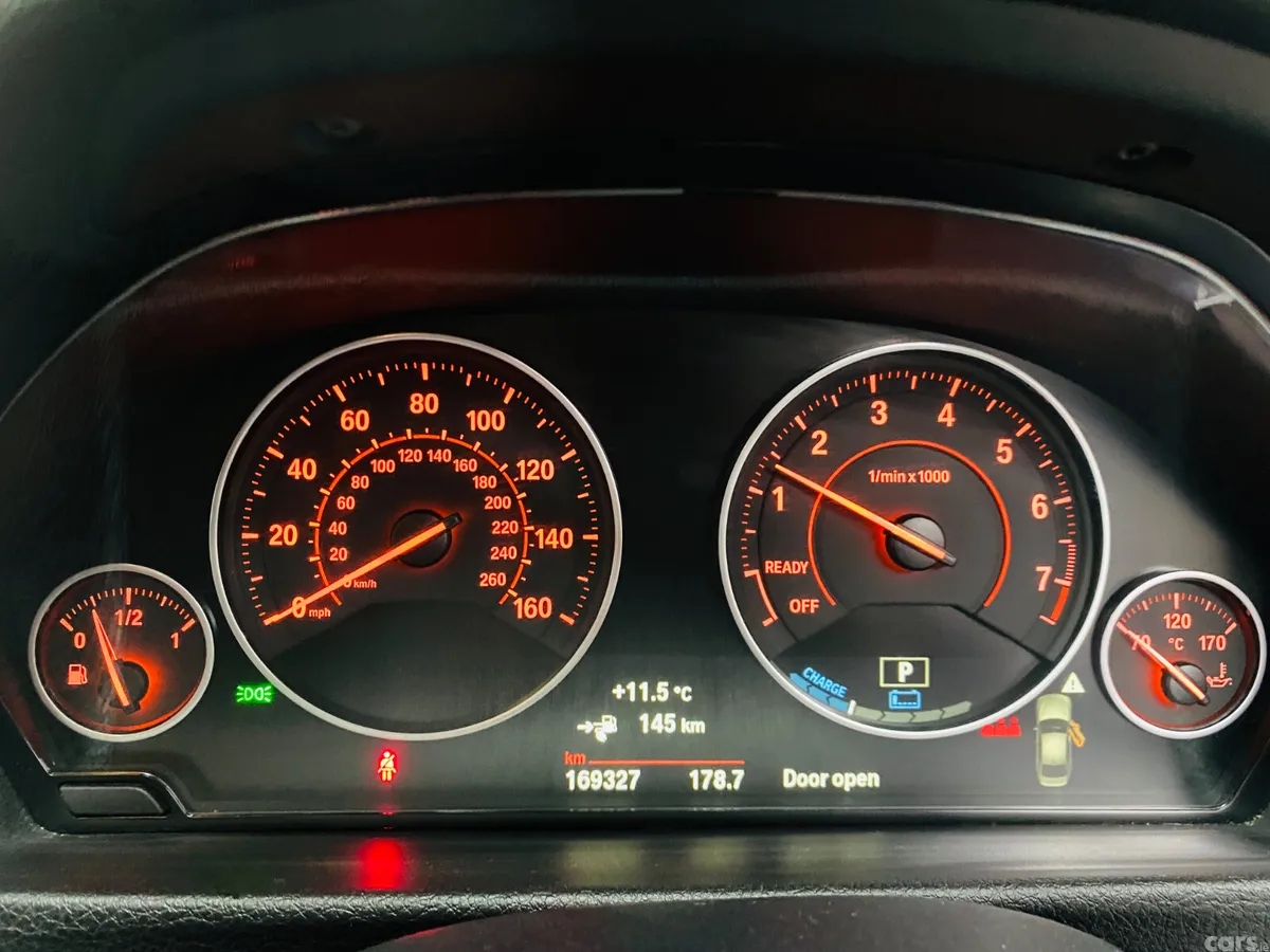 BMW 3-Series Saloon, Petrol Plug-in Hybrid, 2018, Black