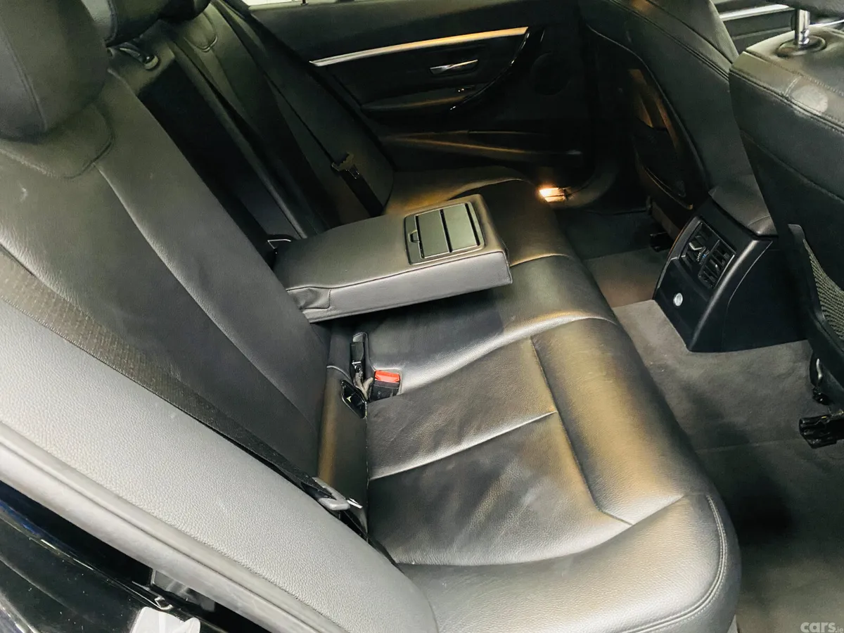 BMW 3-Series Saloon, Petrol Plug-in Hybrid, 2018, Black