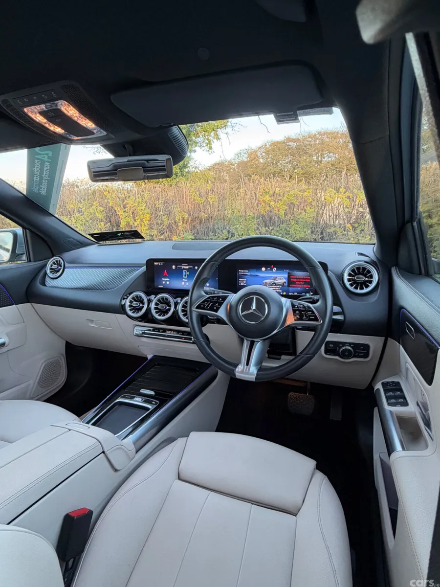 Mercedes-Benz GLA SUV, Petrol Hybrid, 2024, Grey