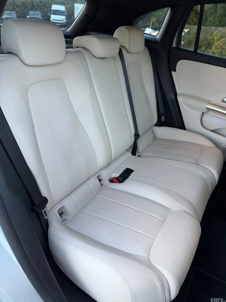 Mercedes-Benz GLA SUV, Petrol Hybrid, 2024, Grey