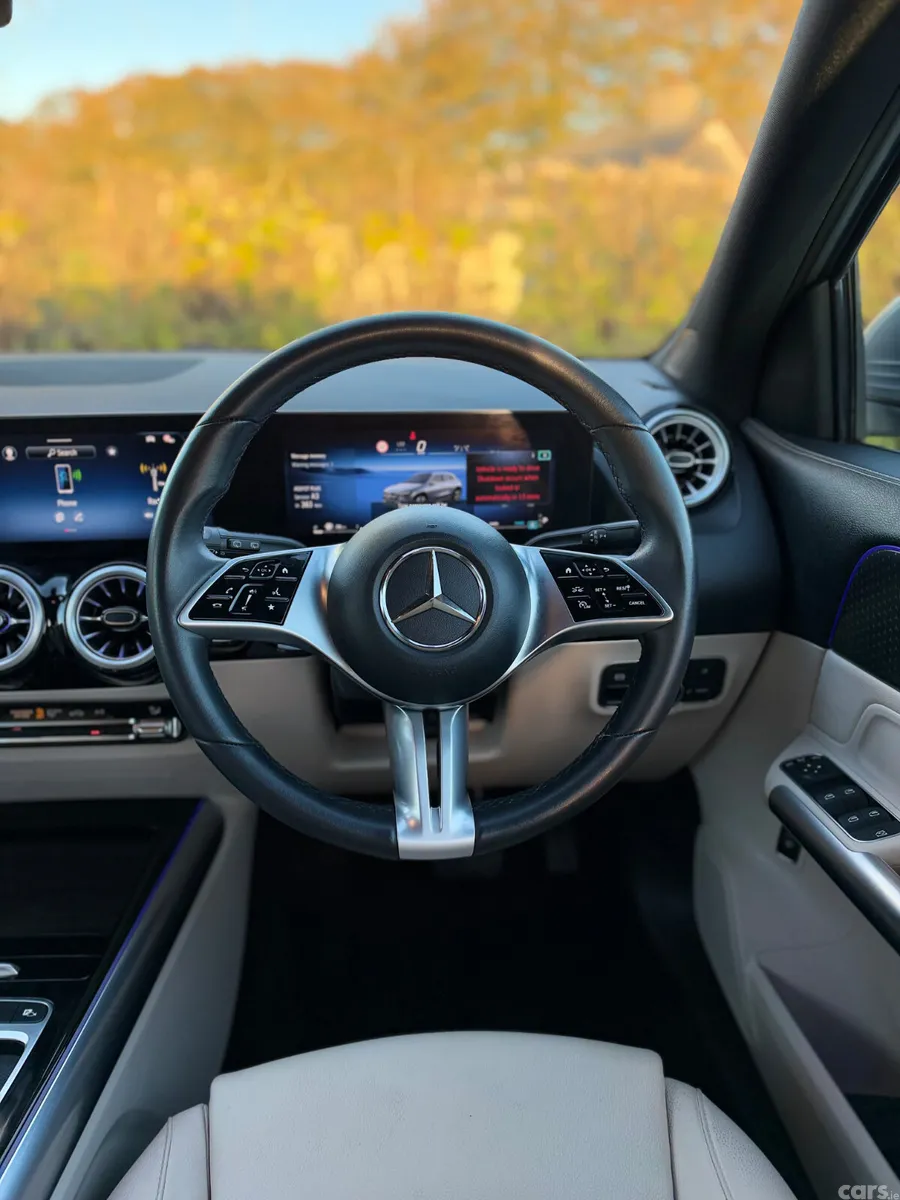 Mercedes-Benz GLA SUV, Petrol Hybrid, 2024, Grey