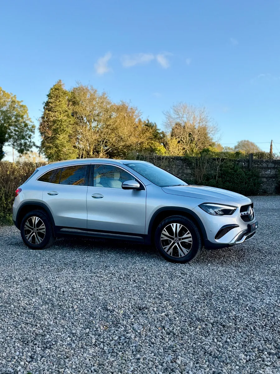Mercedes-Benz GLA SUV, Petrol Hybrid, 2024, Grey