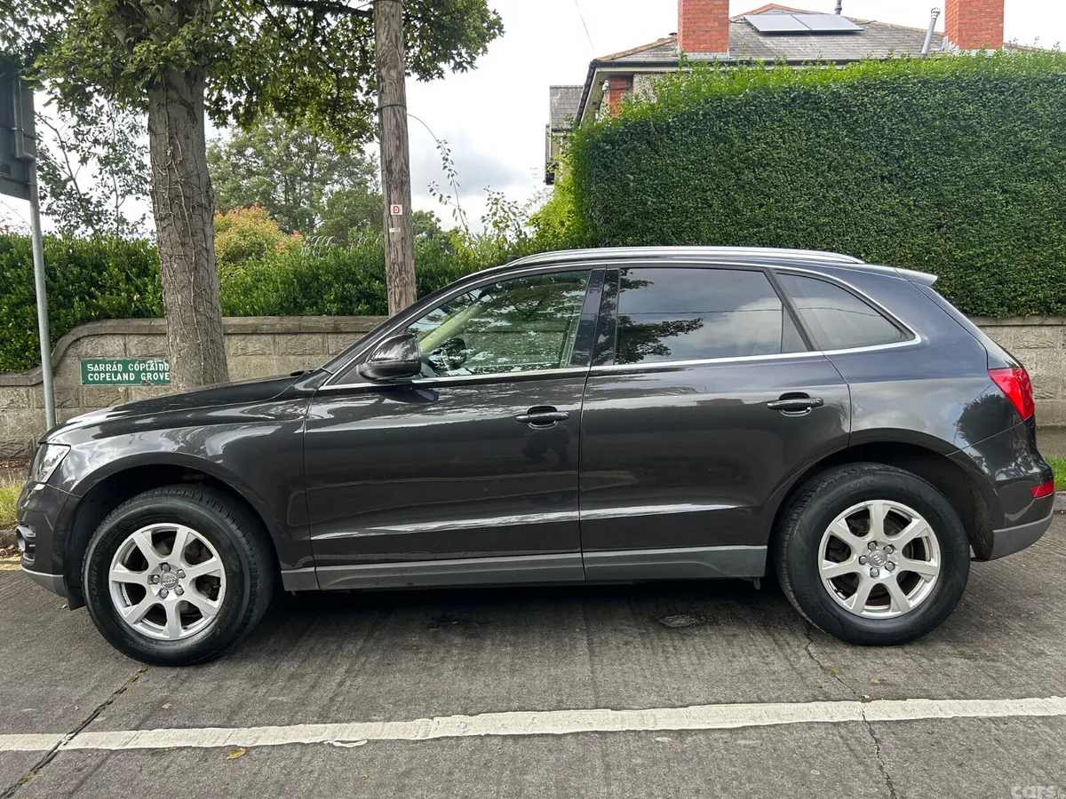 Audi Q5 SUV, Diesel, 2010, Grey