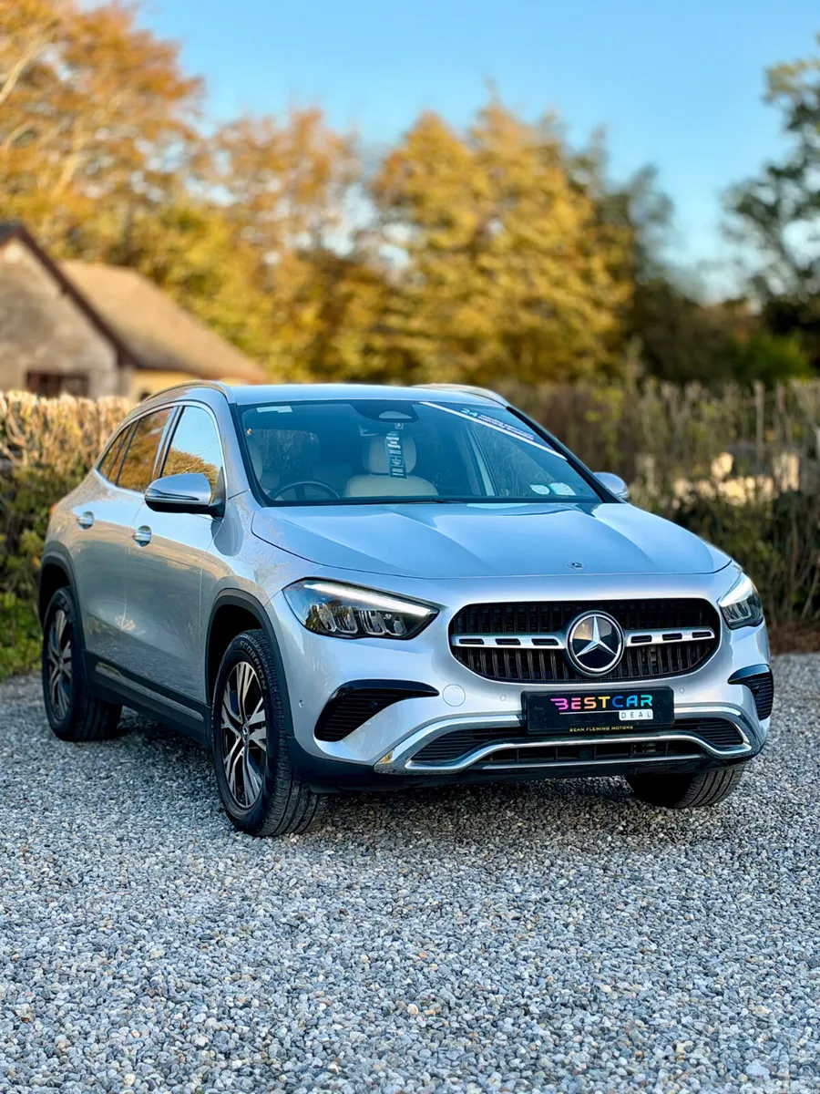 Mercedes-Benz GLA SUV, Petrol Hybrid, 2024, Grey