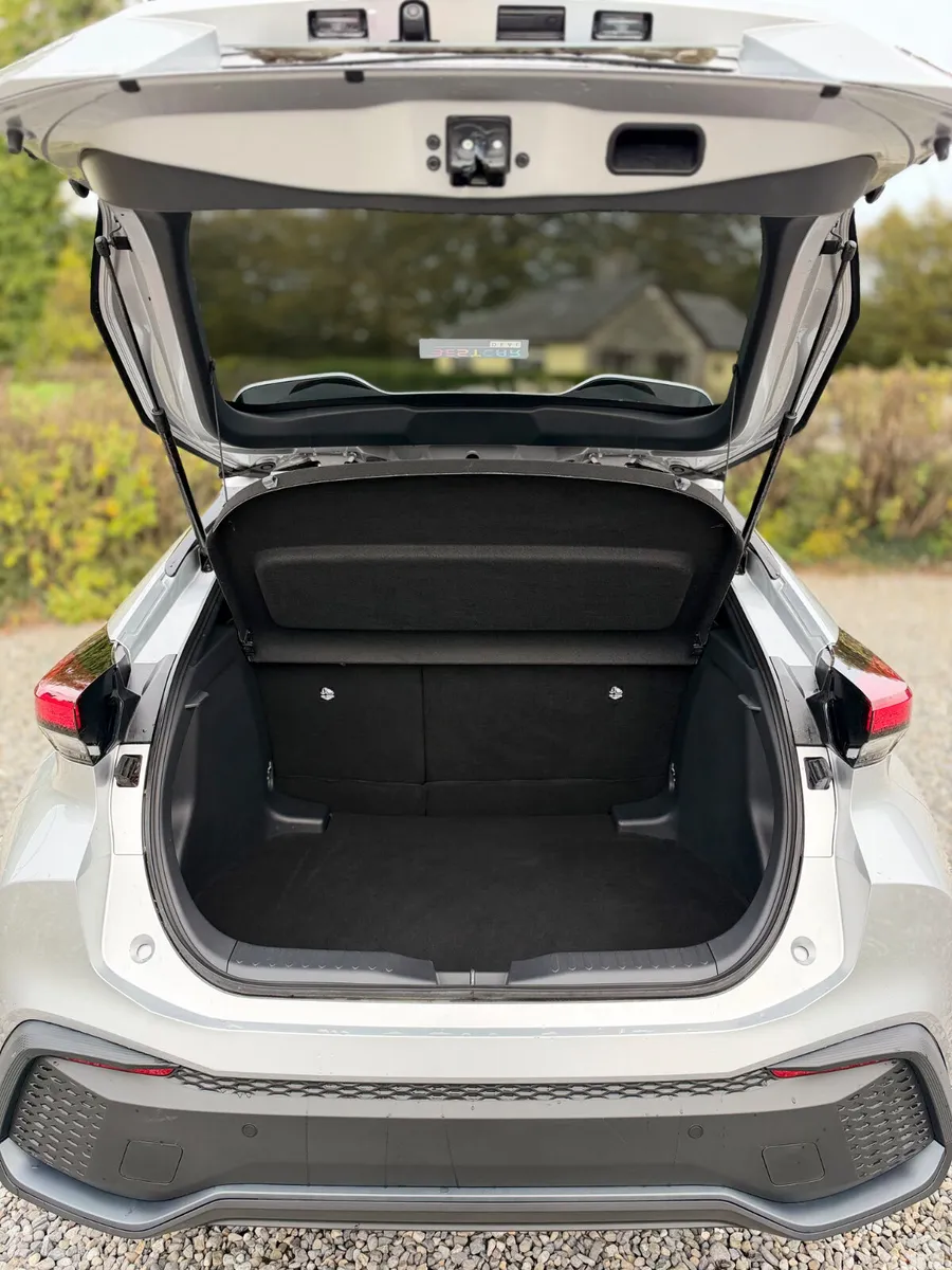 Toyota C-HR Hatchback, Petrol Hybrid, 2025, Grey