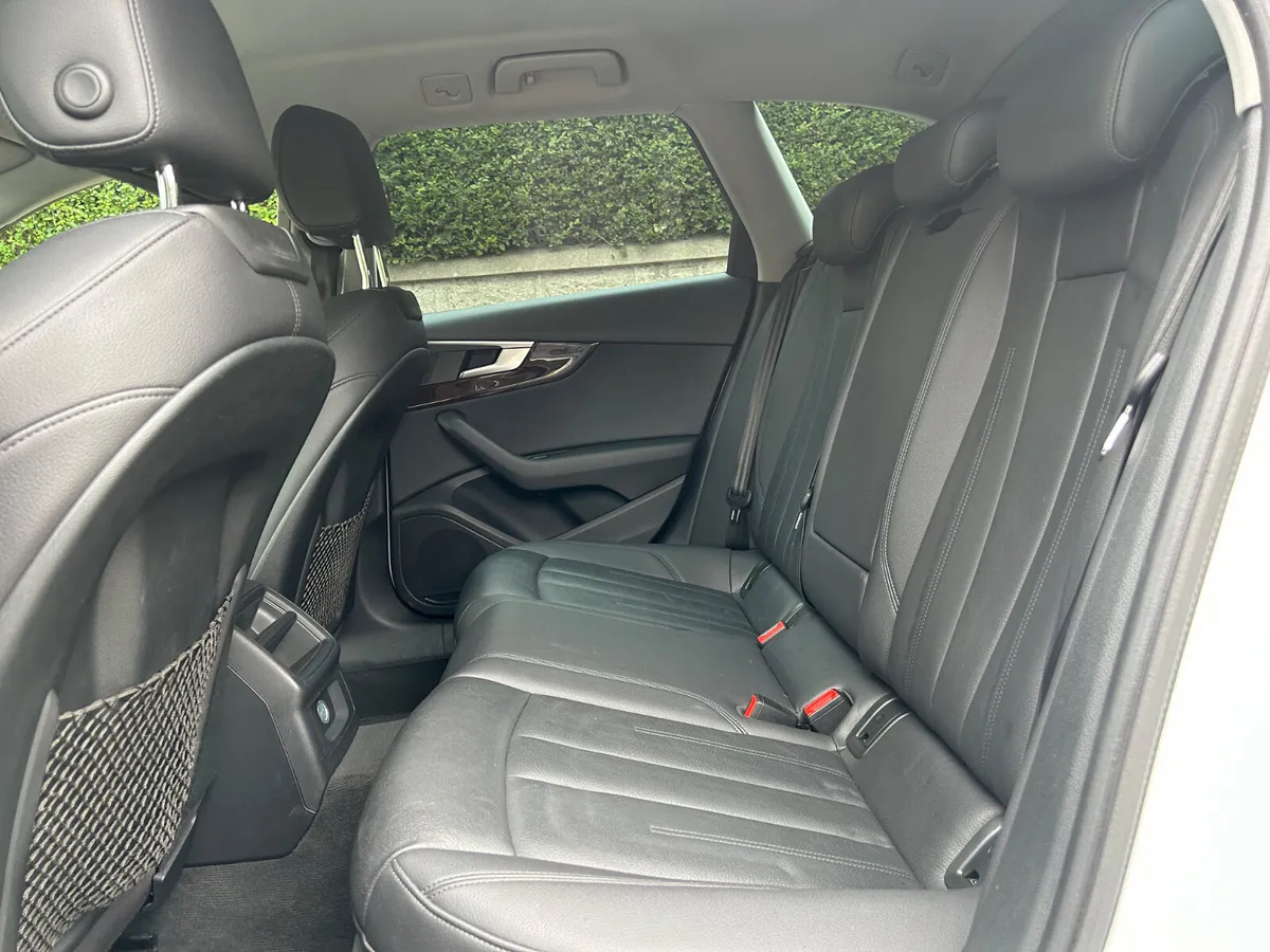 Audi A4 Estate, Petrol, 2017, White