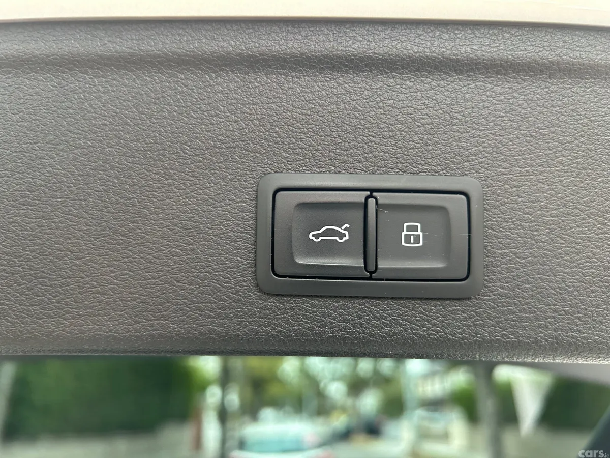 Audi A4 Estate, Petrol, 2017, White