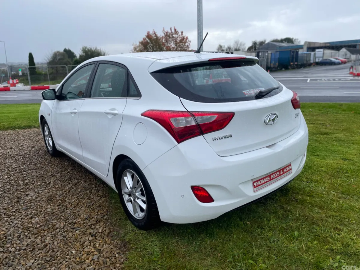 Hyundai i30 Hatchback, Diesel, 2015, White