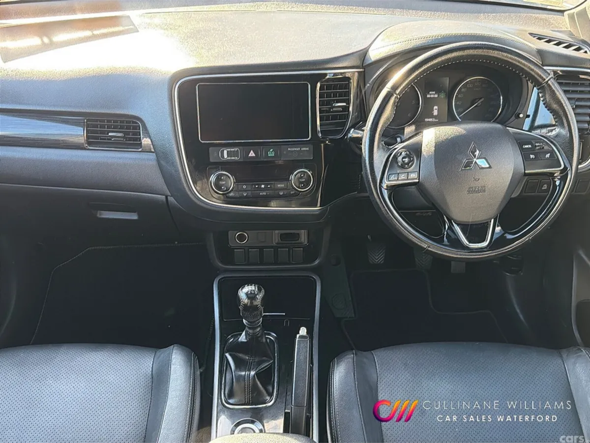 Mitsubishi Outlander SUV, Diesel, 2019, Grey