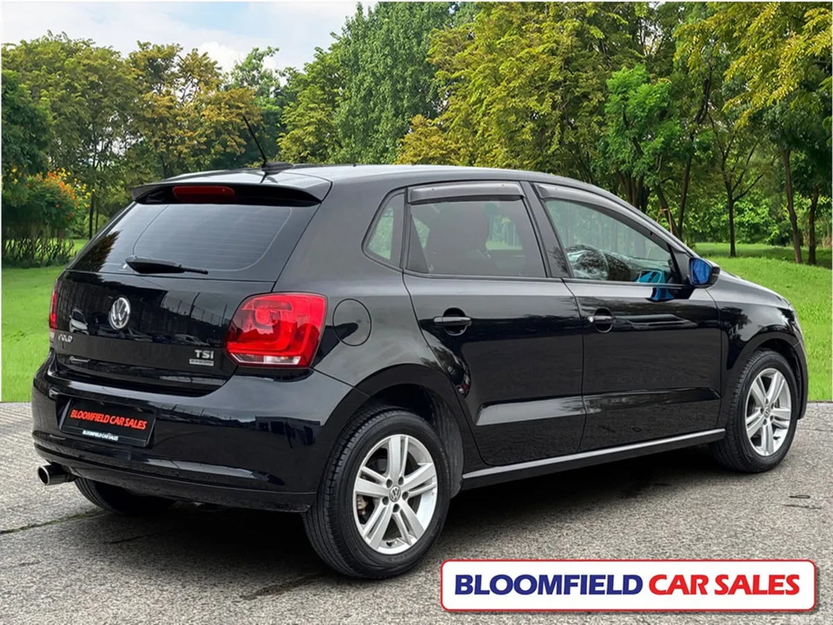 Volkswagen Polo Hatchback, Petrol, 2014, Black