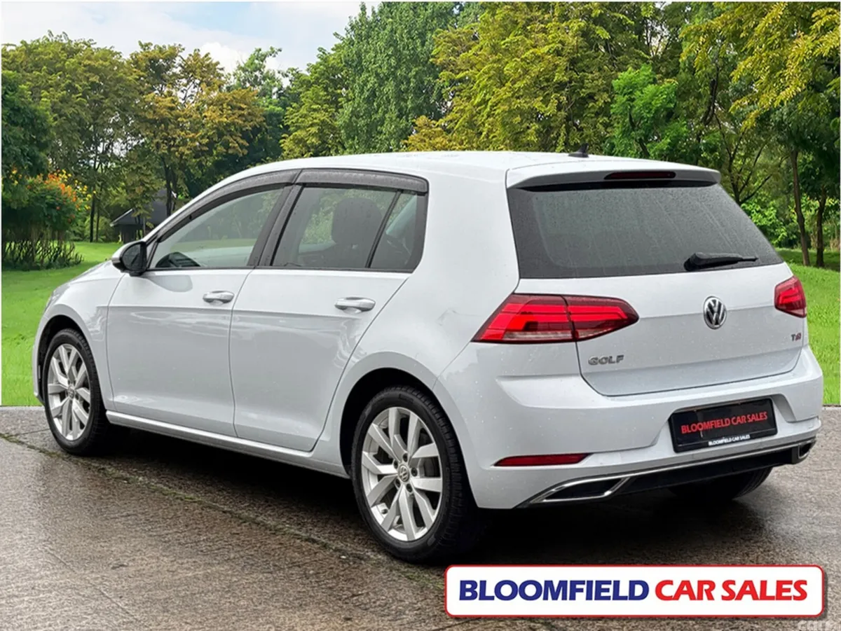 Volkswagen Golf Hatchback, Petrol, 2017, Grey
