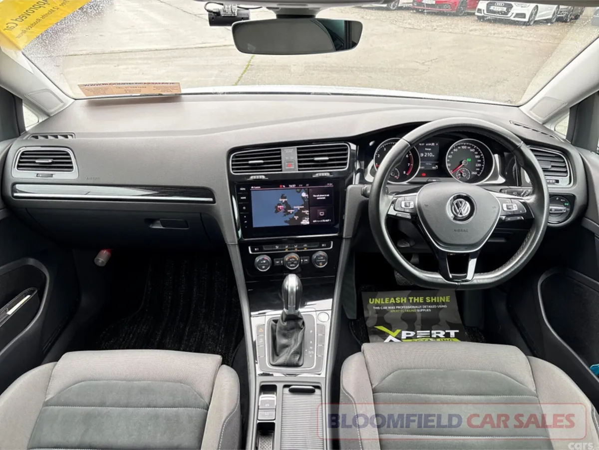 Volkswagen Golf Hatchback, Petrol, 2017, Grey