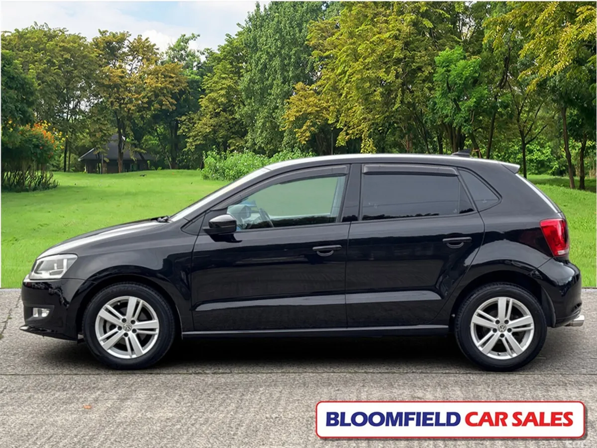 Volkswagen Polo Hatchback, Petrol, 2014, Black