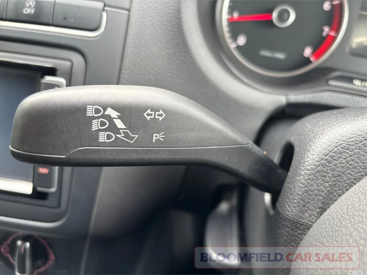 Volkswagen Polo Hatchback, Petrol, 2014, Black