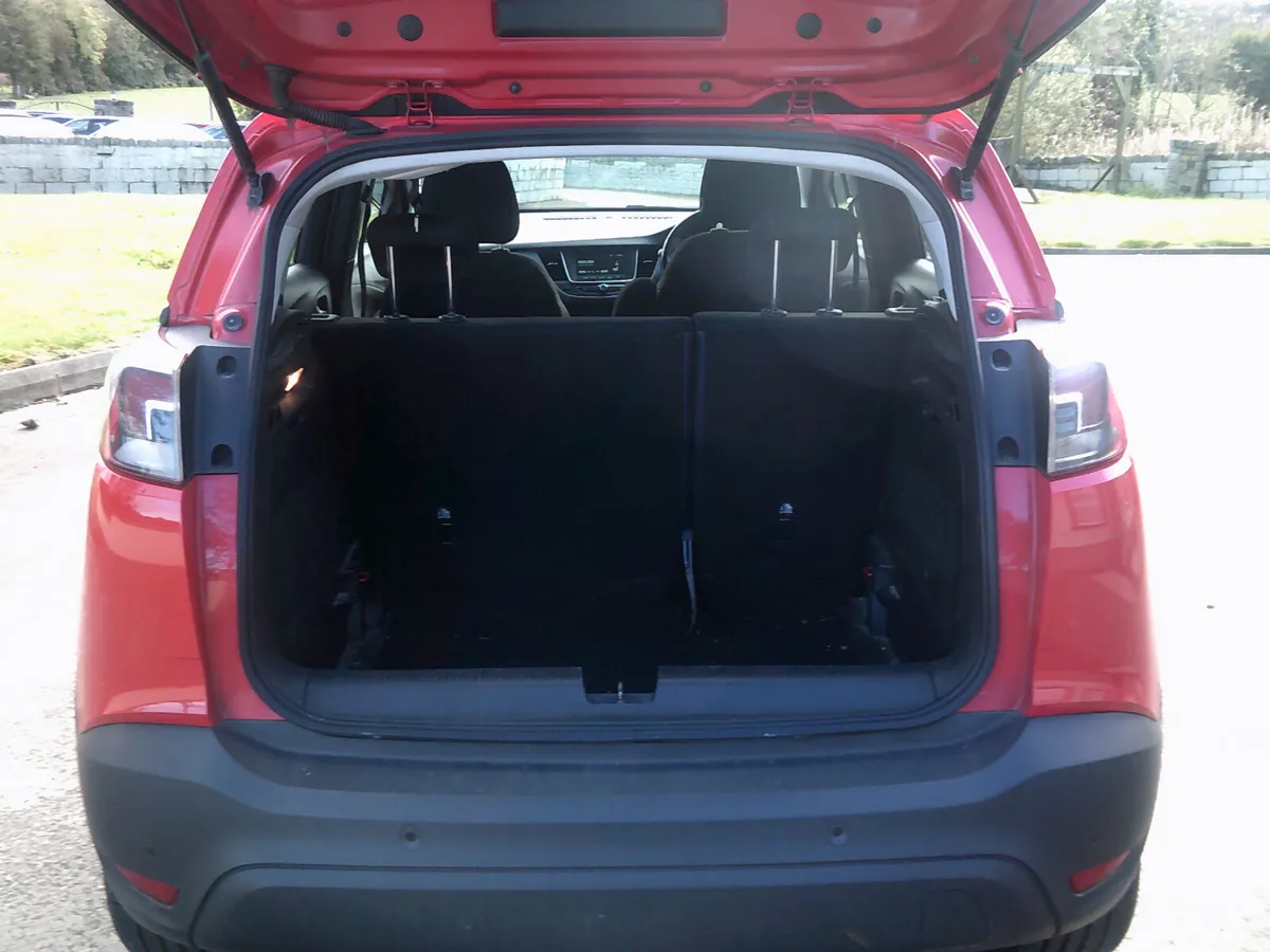 Opel Crossland X SUV, Petrol, 2019, Red