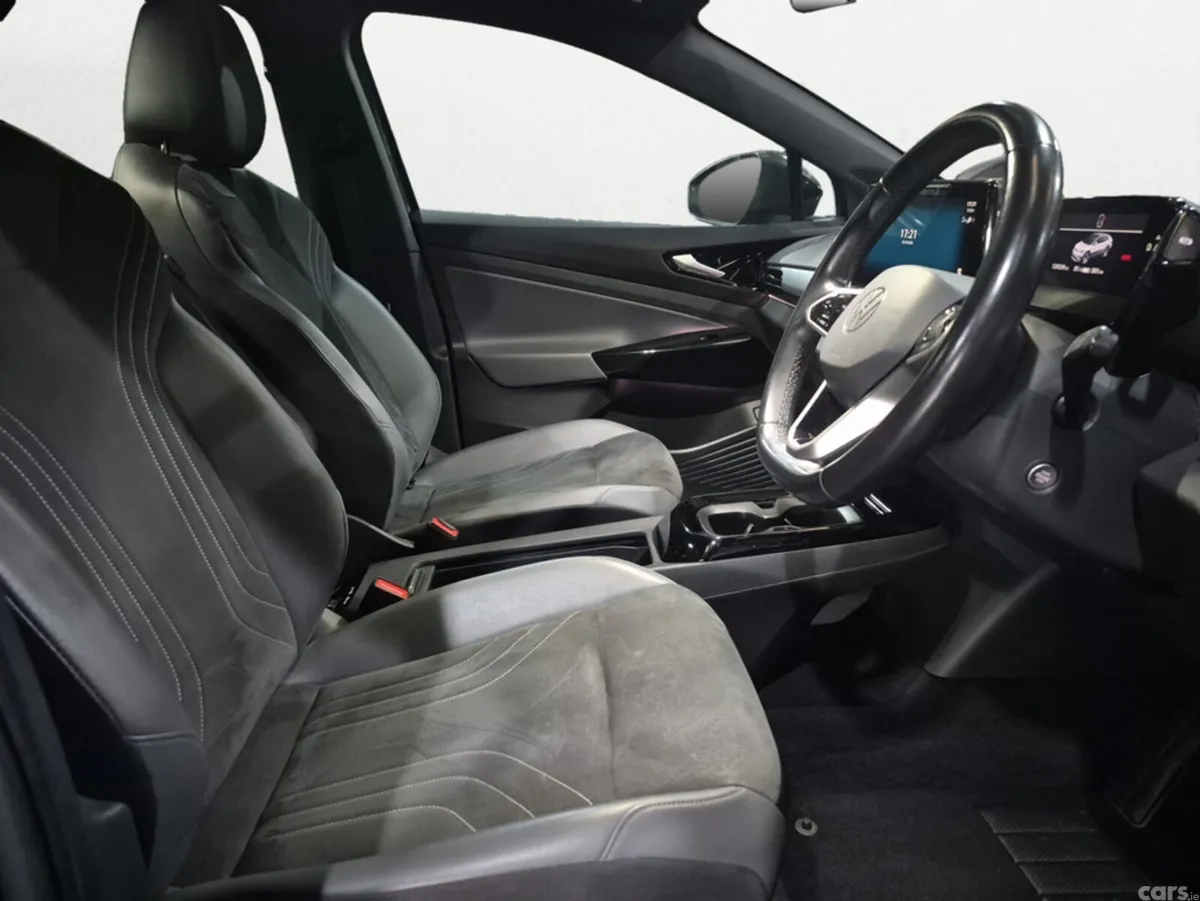 Volkswagen ID.4 Estate, Electric, 2022, Grey