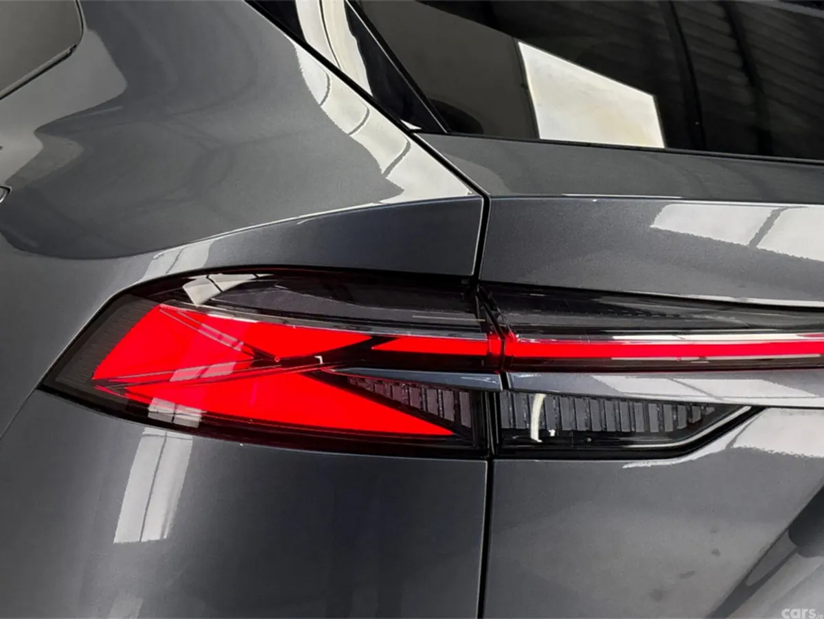 MG HS Hatchback, Petrol Plug-in Hybrid, 2025, Grey