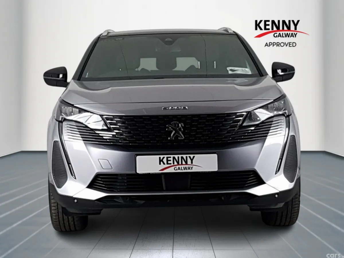 Peugeot 5008 MPV, Diesel, 2025, Grey