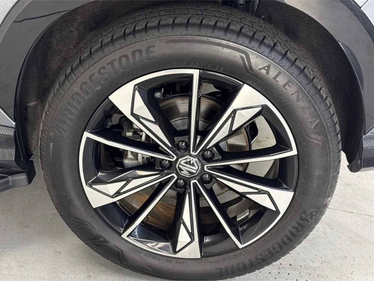 MG HS Hatchback, Petrol Plug-in Hybrid, 2025, Grey