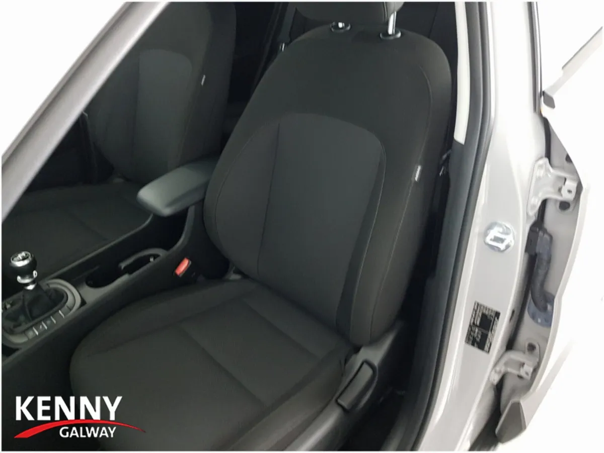Hyundai KONA MPV, Petrol, 2023, Grey