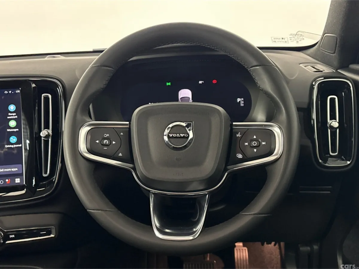 Volvo C40 Hatchback, Electric, 2023, Black