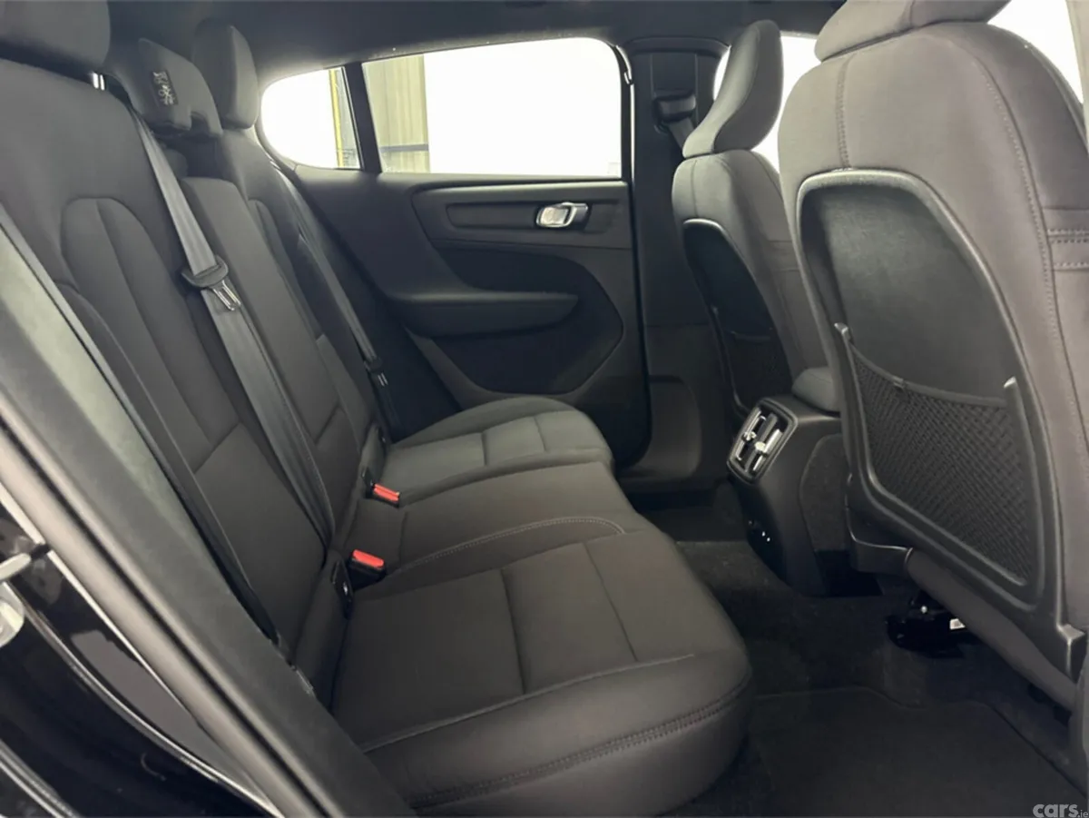 Volvo C40 Hatchback, Electric, 2023, Black