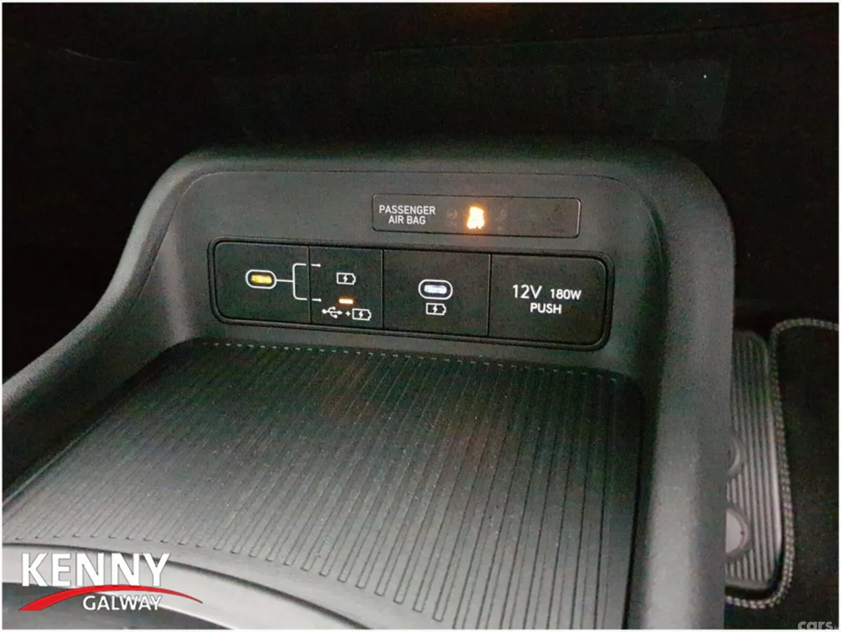 Hyundai KONA MPV, Petrol, 2023, Grey