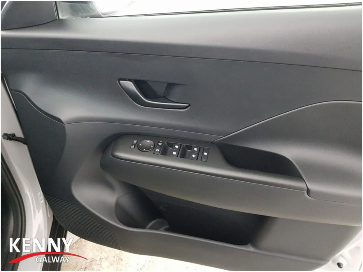 Hyundai KONA MPV, Petrol, 2023, Grey