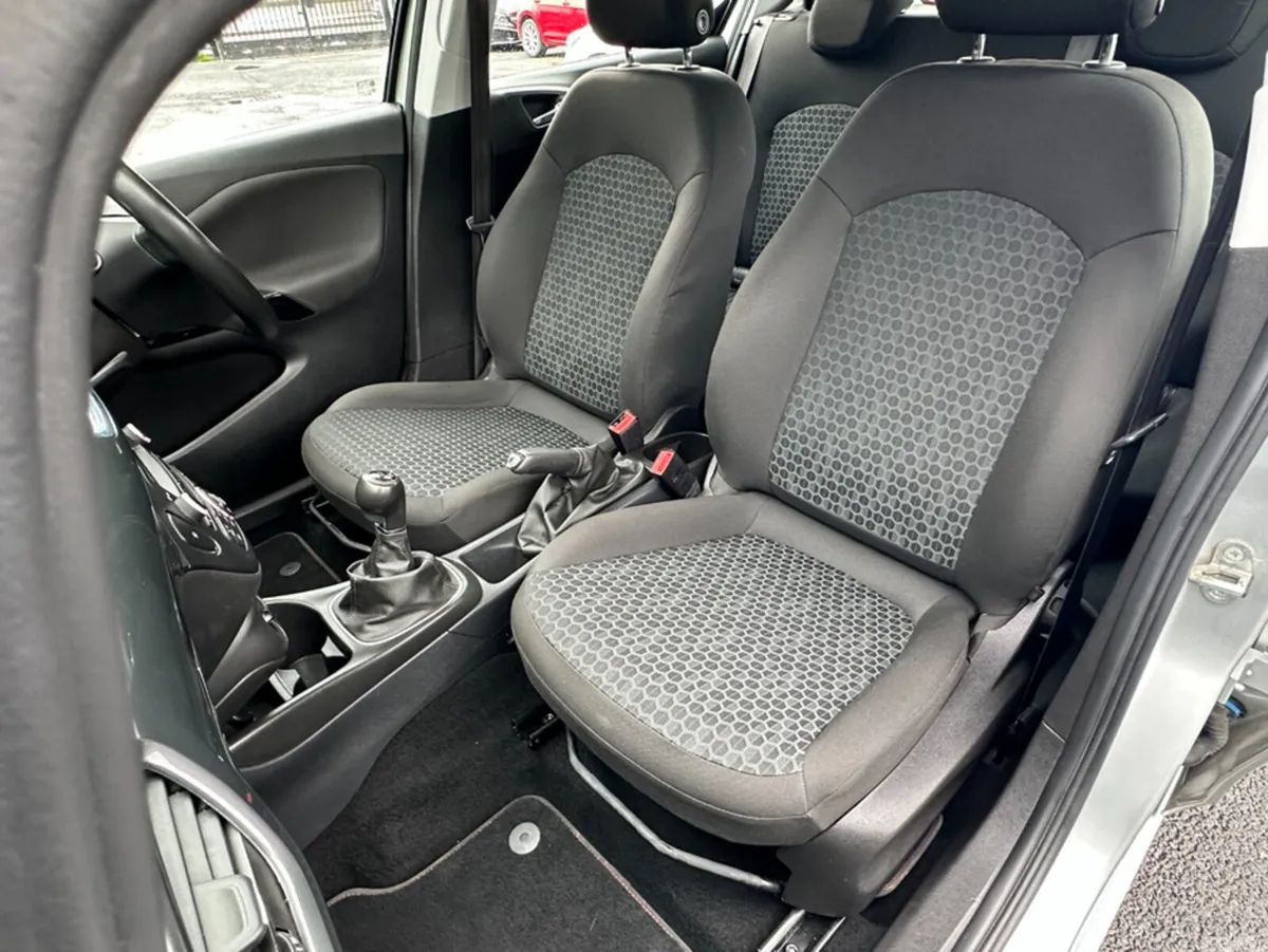 Opel Corsa Hatchback, Petrol, 2019, Silver