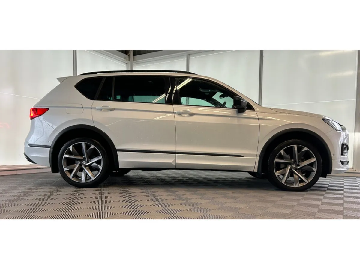 SEAT Tarraco Estate, Diesel, 2023, White