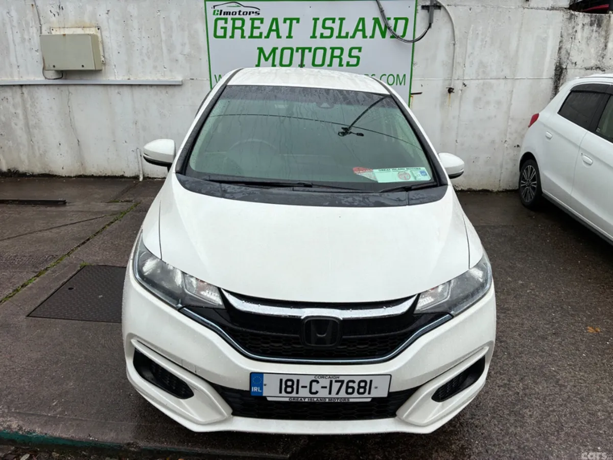 Honda Fit Hatchback, Petrol Hybrid, 2018, White