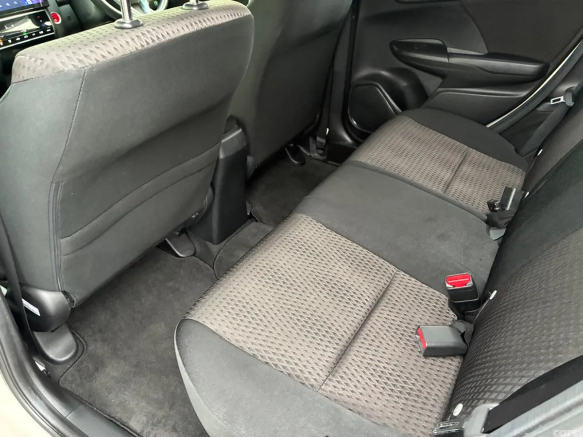 Honda Fit Hatchback, Petrol Hybrid, 2018, White