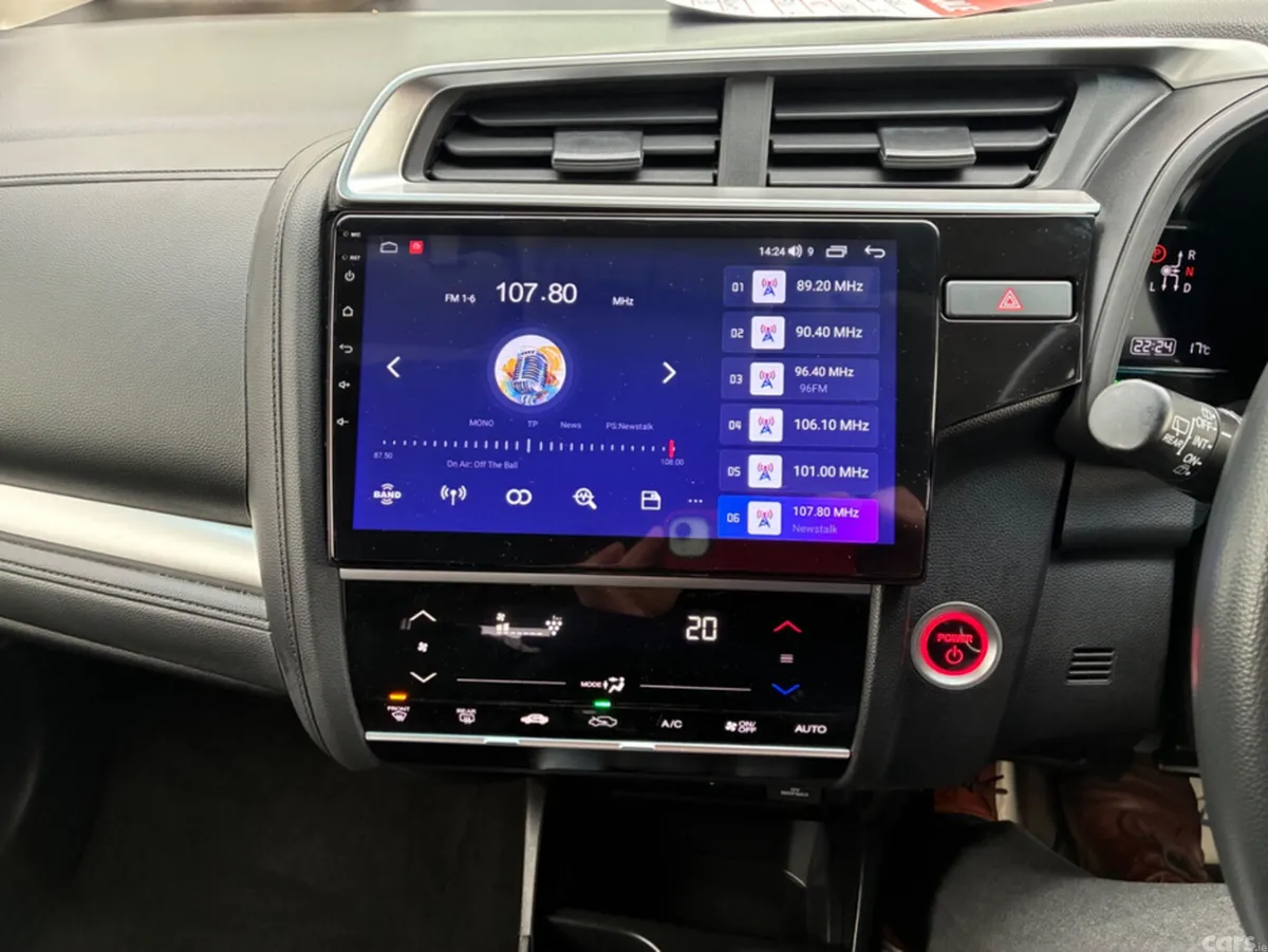 Honda Fit Hatchback, Petrol Hybrid, 2018, White