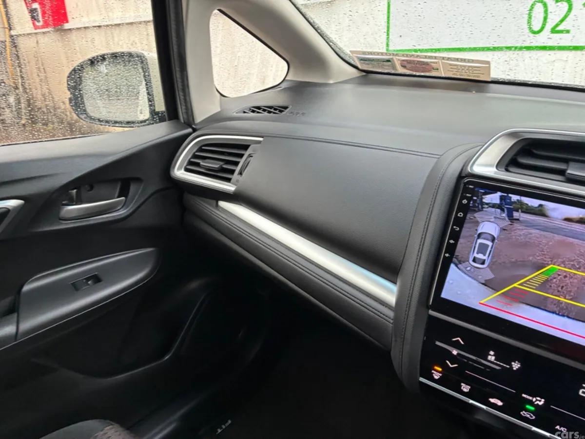 Honda Fit Hatchback, Petrol Hybrid, 2018, White
