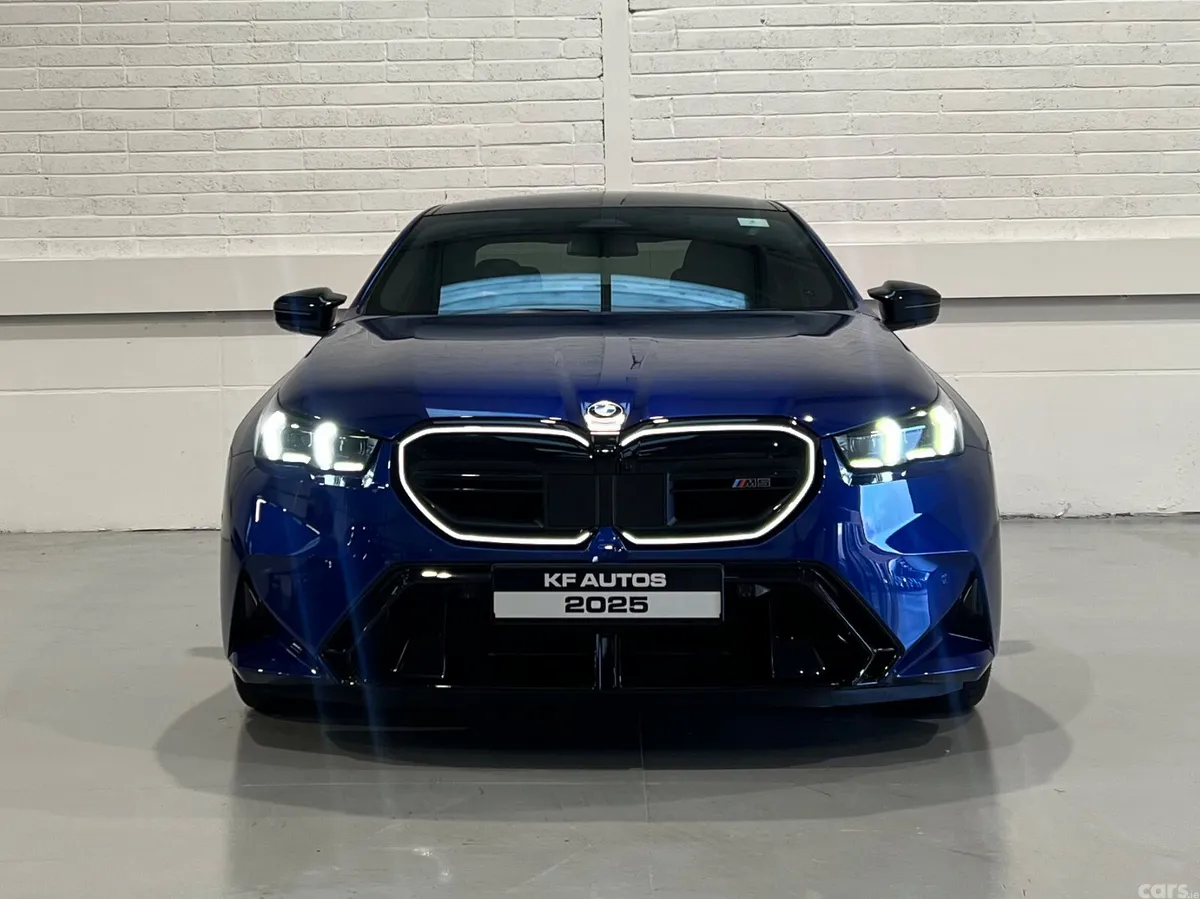 BMW M5 Saloon, Petrol Plug-in Hybrid, 2025, Blue