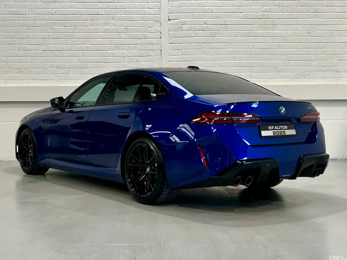 BMW M5 Saloon, Petrol Plug-in Hybrid, 2025, Blue