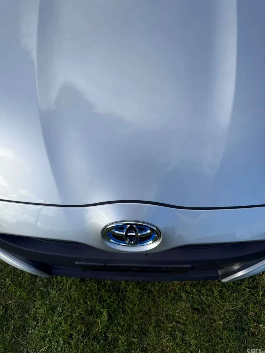 Toyota Yaris Hatchback, Petrol Hybrid, 2021, Silver