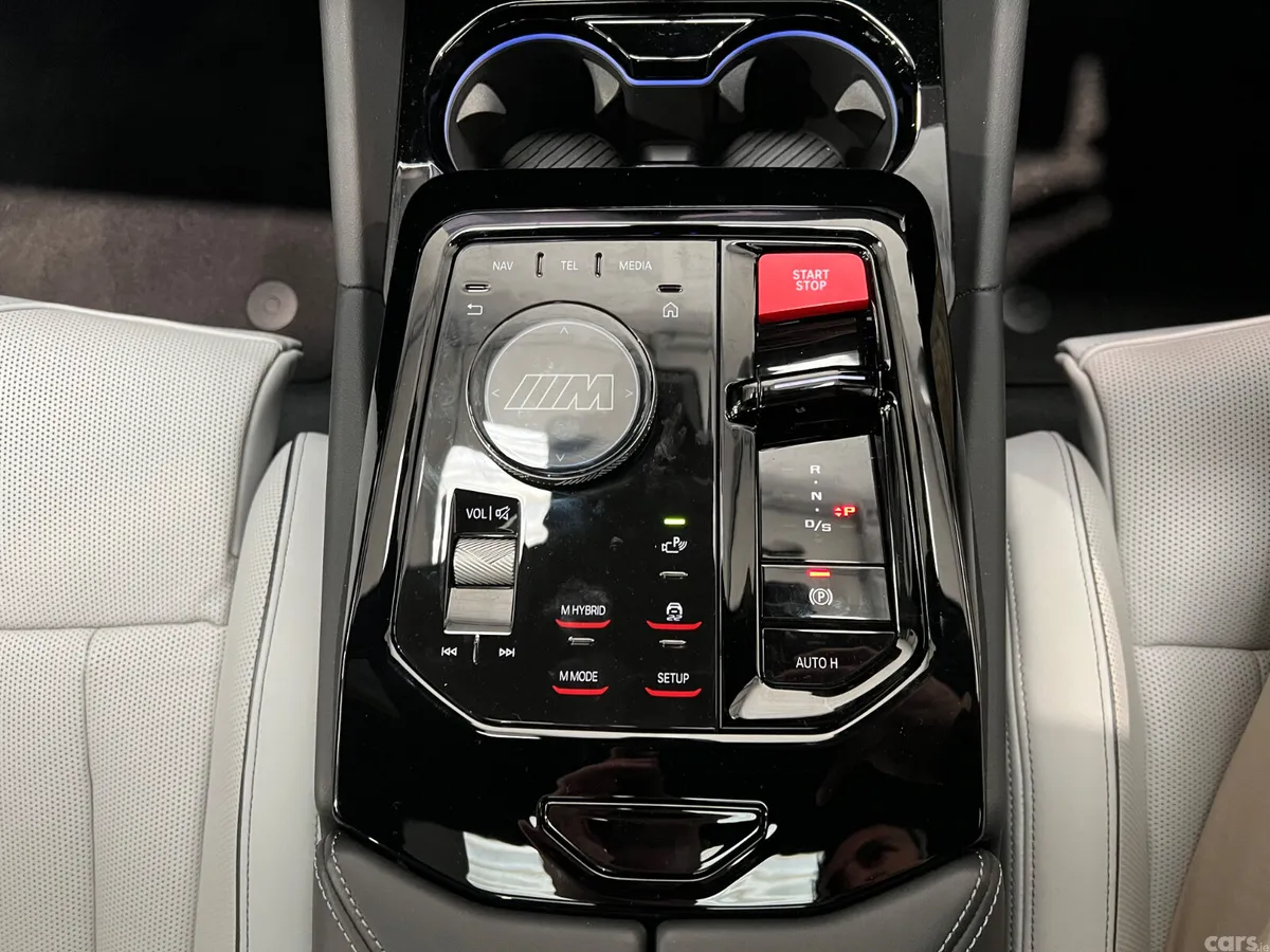 BMW M5 Saloon, Petrol Plug-in Hybrid, 2025, Blue