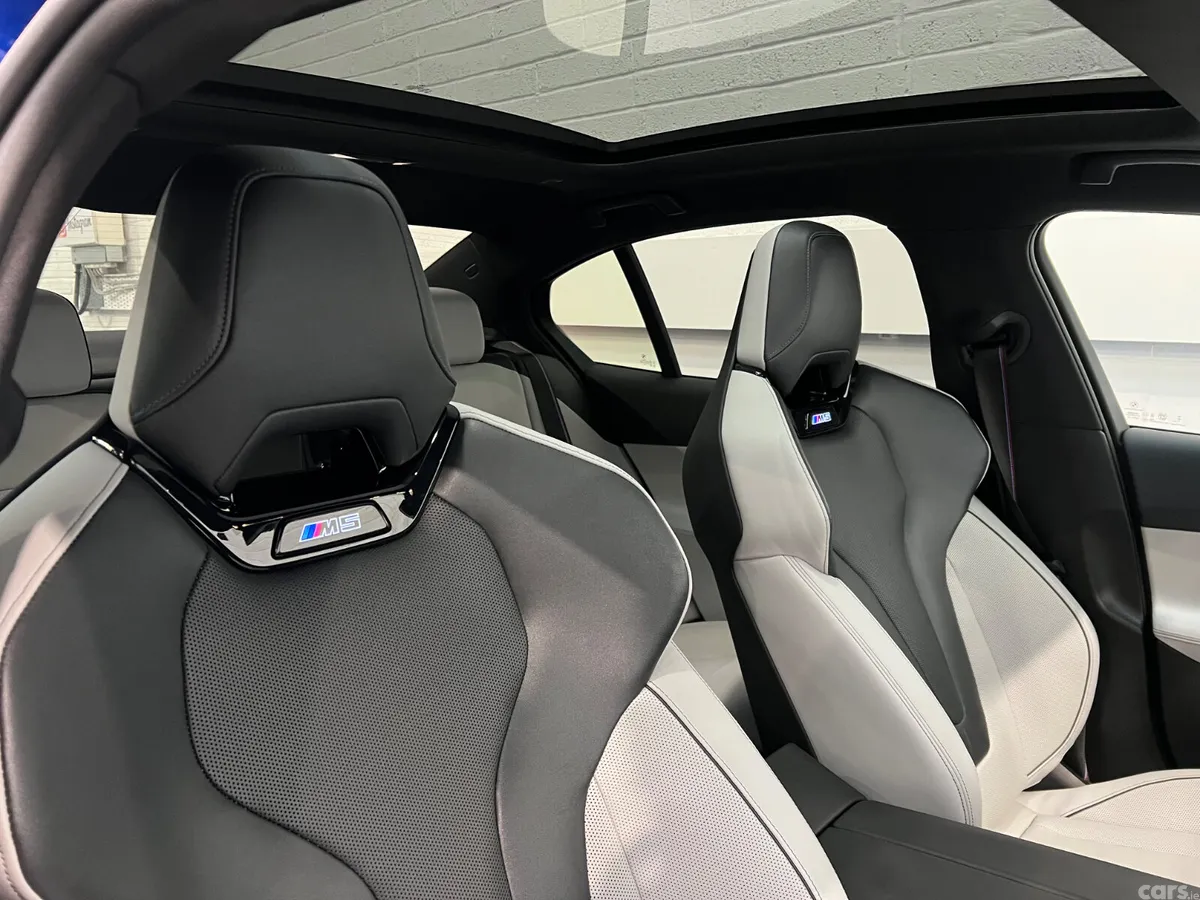 BMW M5 Saloon, Petrol Plug-in Hybrid, 2025, Blue