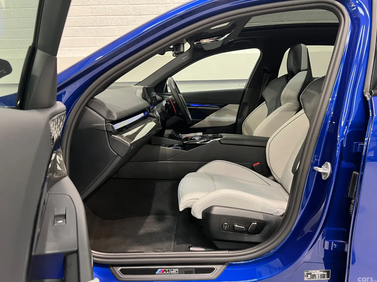 BMW M5 Saloon, Petrol Plug-in Hybrid, 2025, Blue