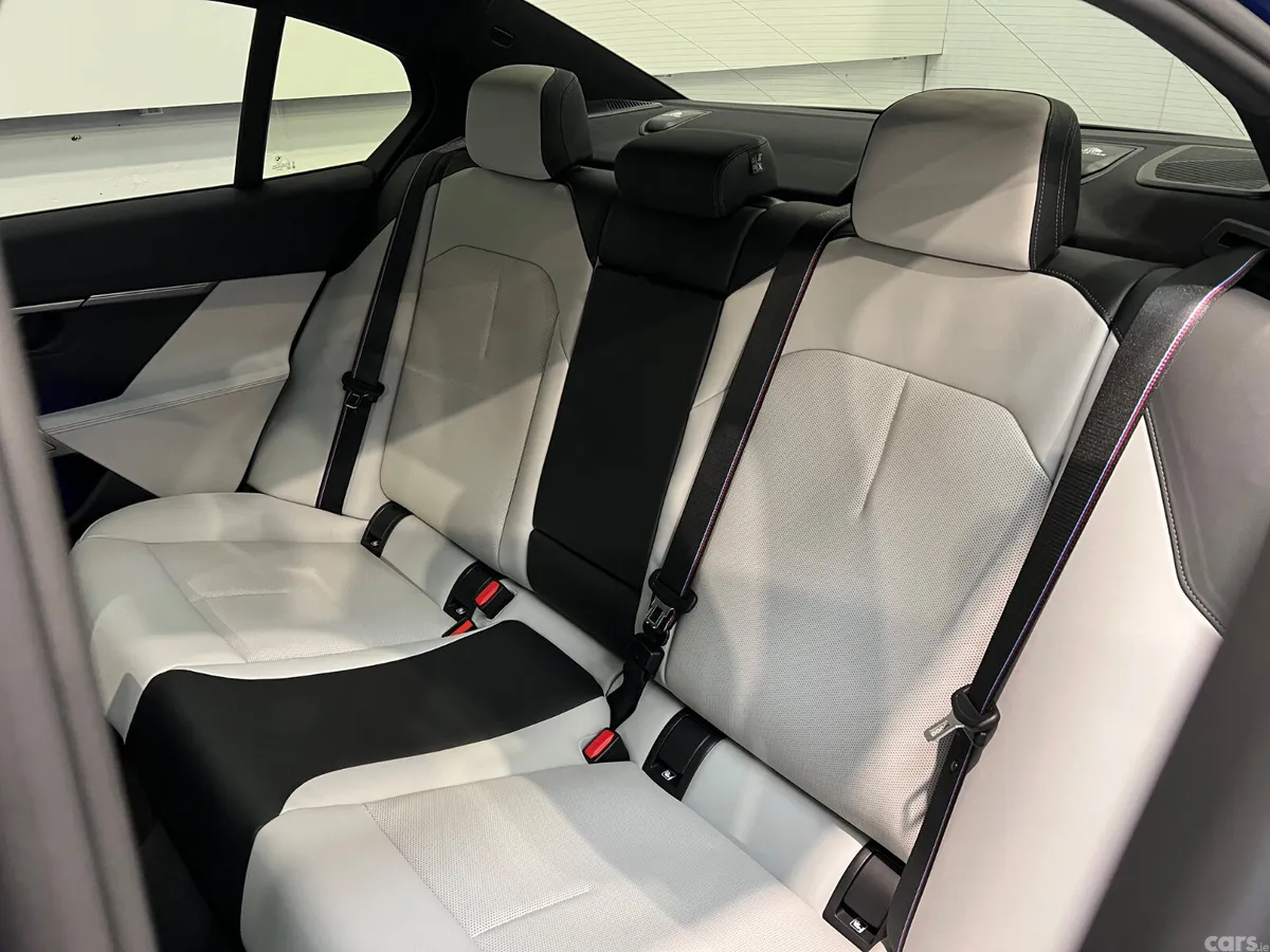 BMW M5 Saloon, Petrol Plug-in Hybrid, 2025, Blue