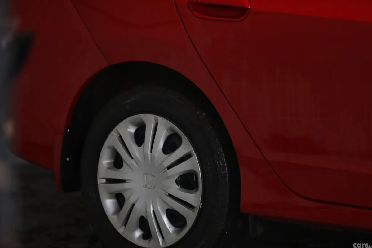 Honda Insight Estate, Petrol Hybrid, 2011, Red