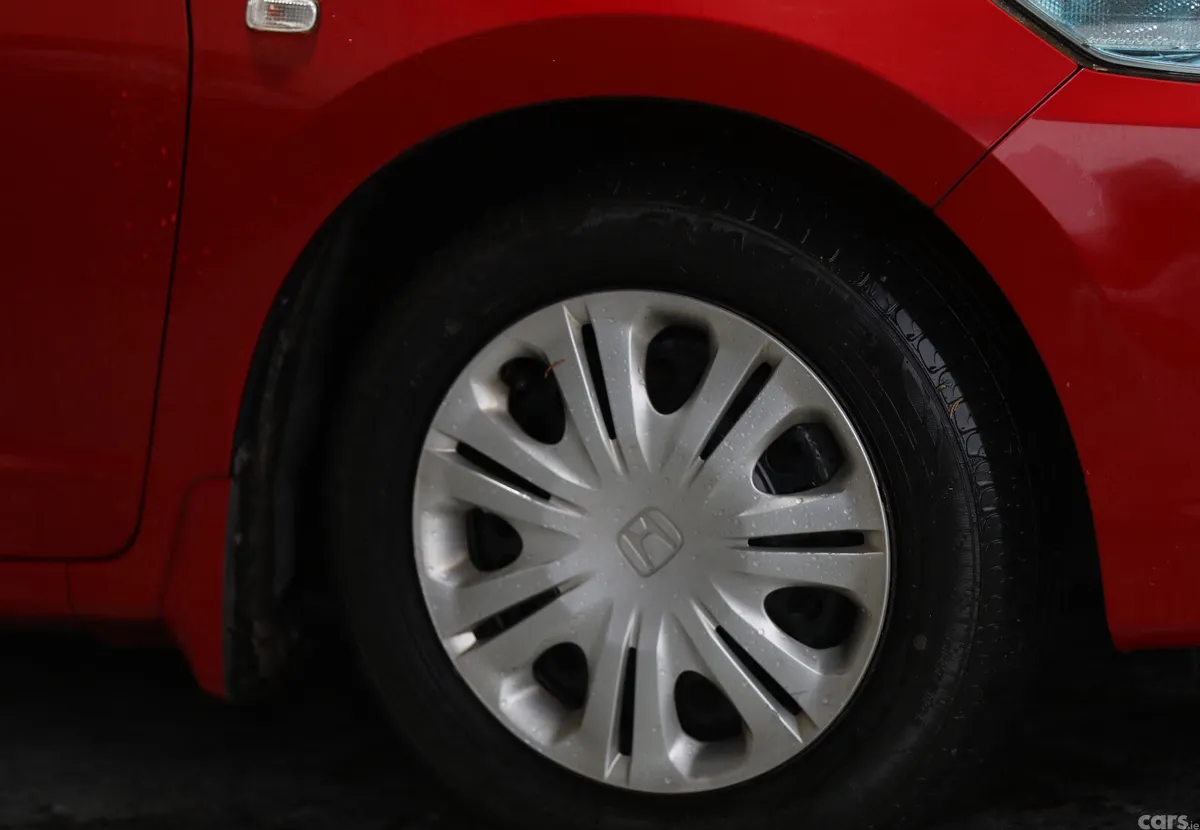 Honda Insight Estate, Petrol Hybrid, 2011, Red