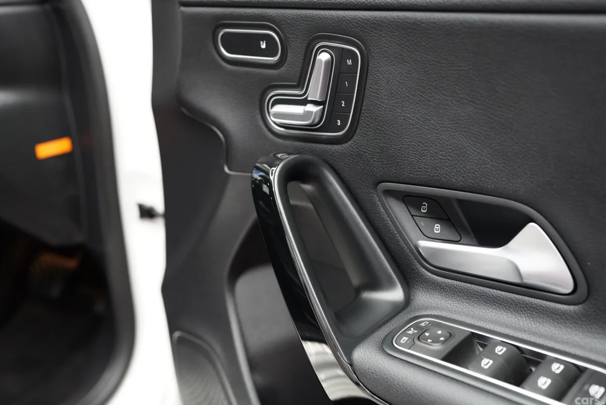 Mercedes-Benz A-Class Hatchback, Petrol, 2019, White