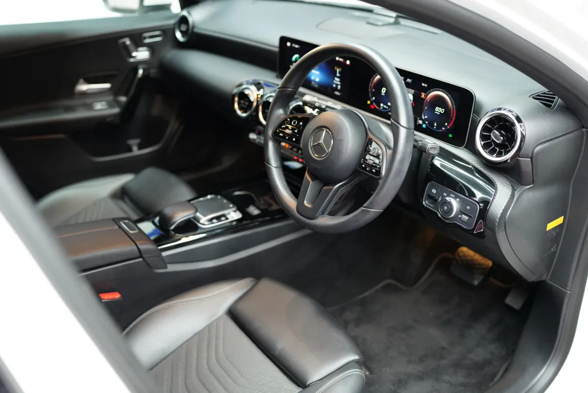 Mercedes-Benz A-Class Hatchback, Petrol, 2019, White