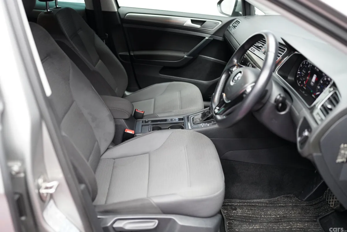 Volkswagen Golf Hatchback, Petrol, 2019, Other