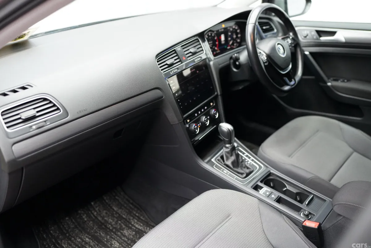 Volkswagen Golf Hatchback, Petrol, 2019, Other