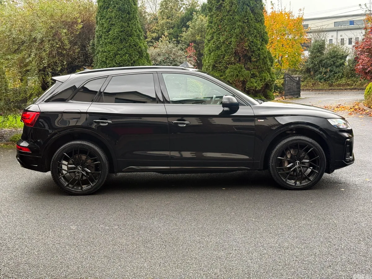 Audi Q5 SUV, Petrol Plug-in Hybrid, 2023, Black